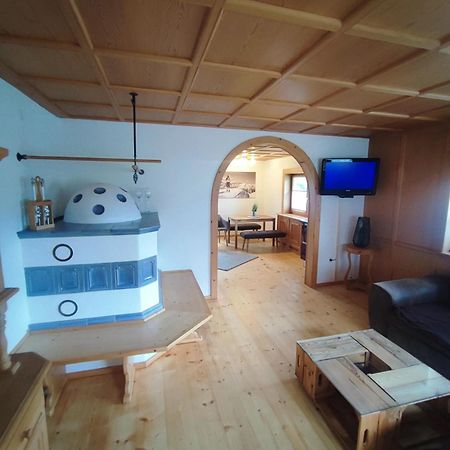 Appartement Lechhuamat à Weissenbach am Lech Extérieur photo